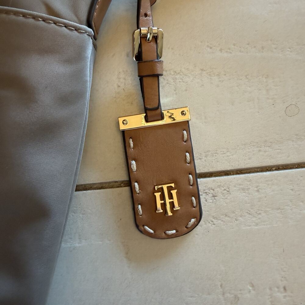 Tommy hilfinger Purse - Picture 11 of 11